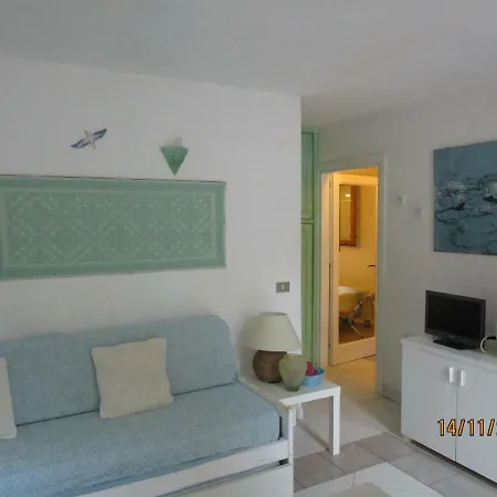Apartamento Via Dei Mirti *