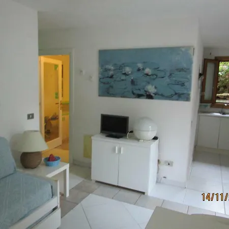 Via Dei Mirti Apartamento