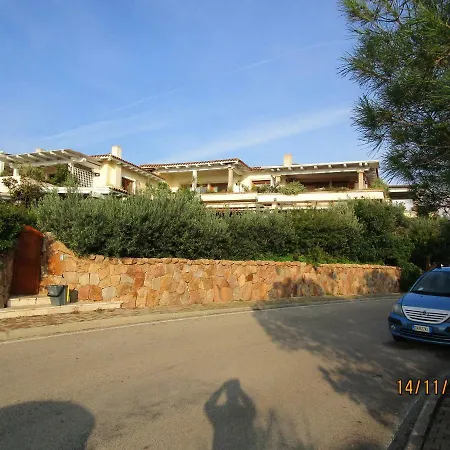 Via Dei Mirti